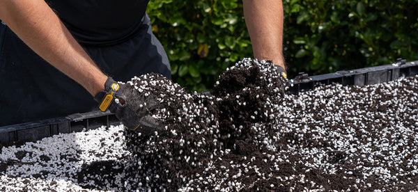 Choosing the Right Potting Soil for Vegepod Raised Gardens | Vegepod ...