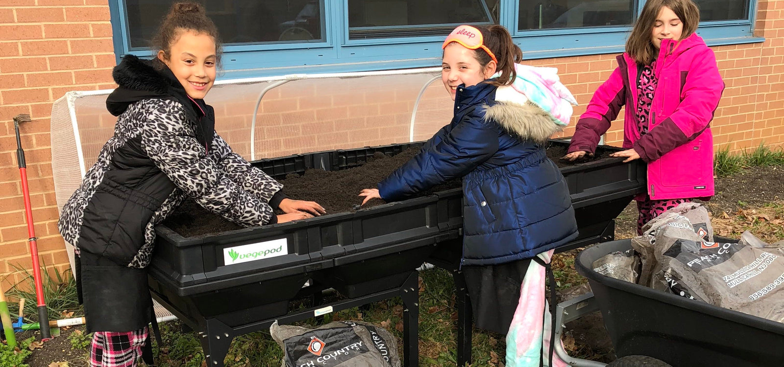 Guest Blog with Sonya Harris: Growing with Vegepod at The Bullock Children’s Garden